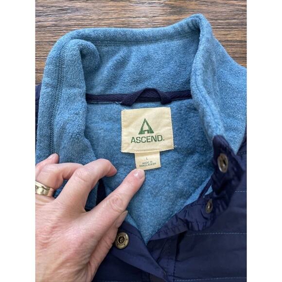 Ascend Women’s 1/2 Button Up Pullover Contrast Fleece Size Large - Picture 3 of 10